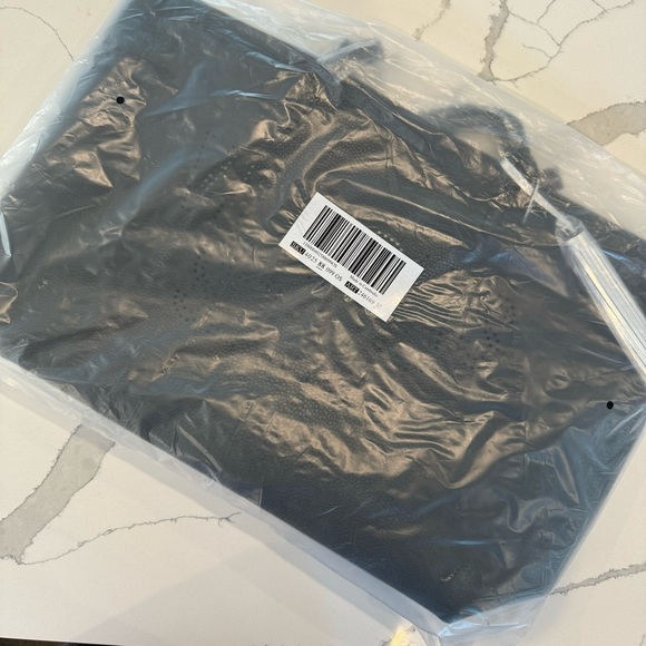 Victorias Secret Weekender Tote Faux Pebble Leather With Silver Tassel - Picture 12 of 12